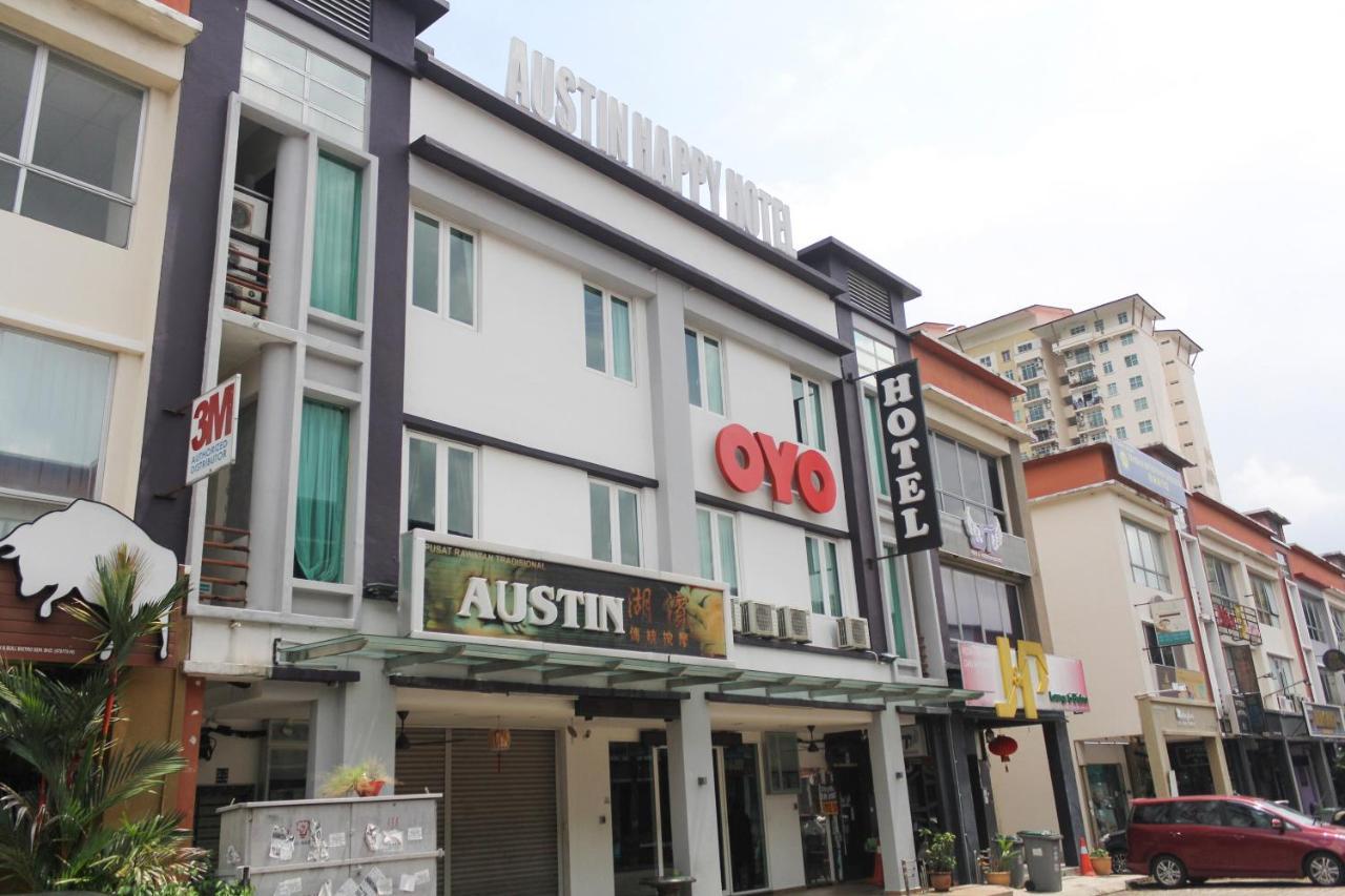 Oyo 90027 Happy Hotel جوهر بهرو المظهر الخارجي الصورة
